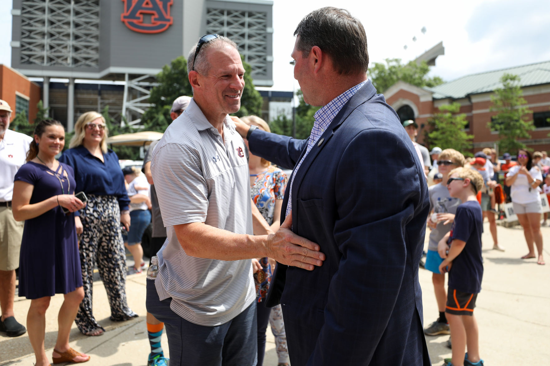 Auburn baseball departs for College World Series in Omaha